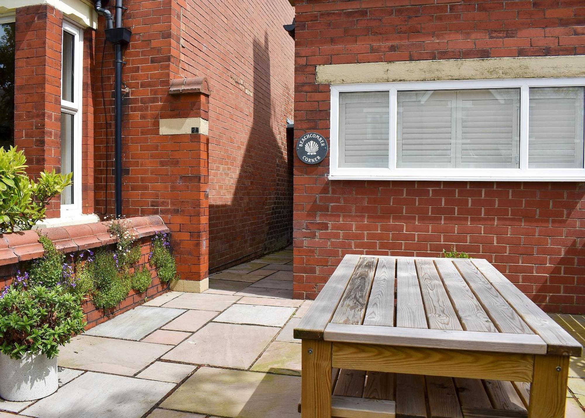 Beachcomber Corner Lytham St Annes Exterior photo